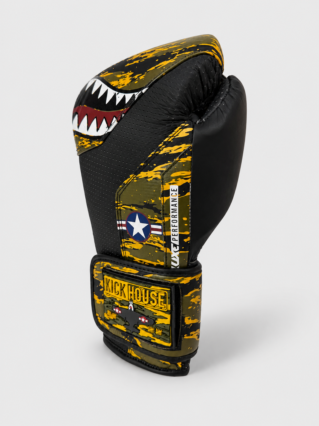 Luxe LTE Series – Smil'n Sam Alvey Patriot Hangar Collection Boxing Gloves
