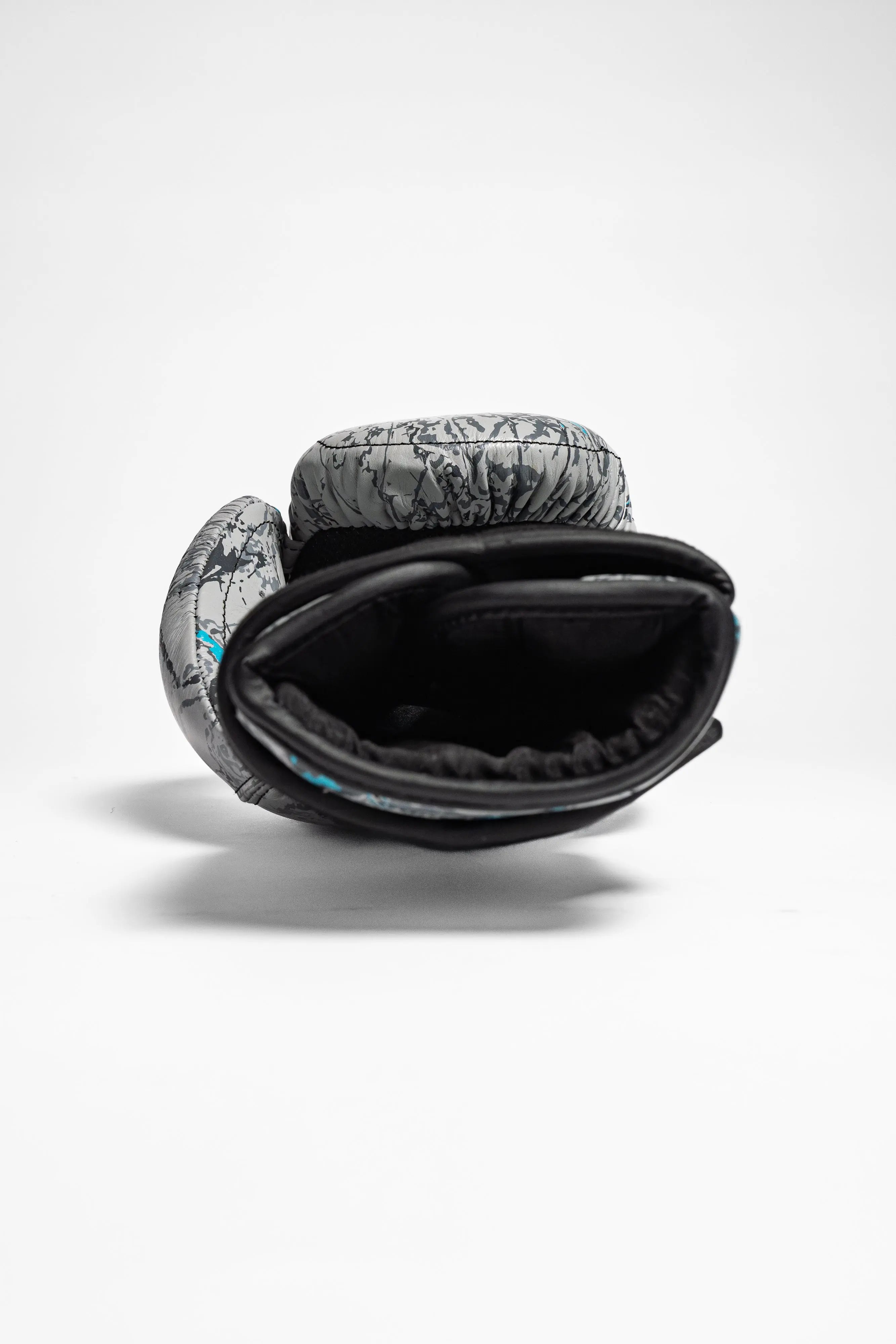 LB Tuff Glove IV Stone Series Mati International