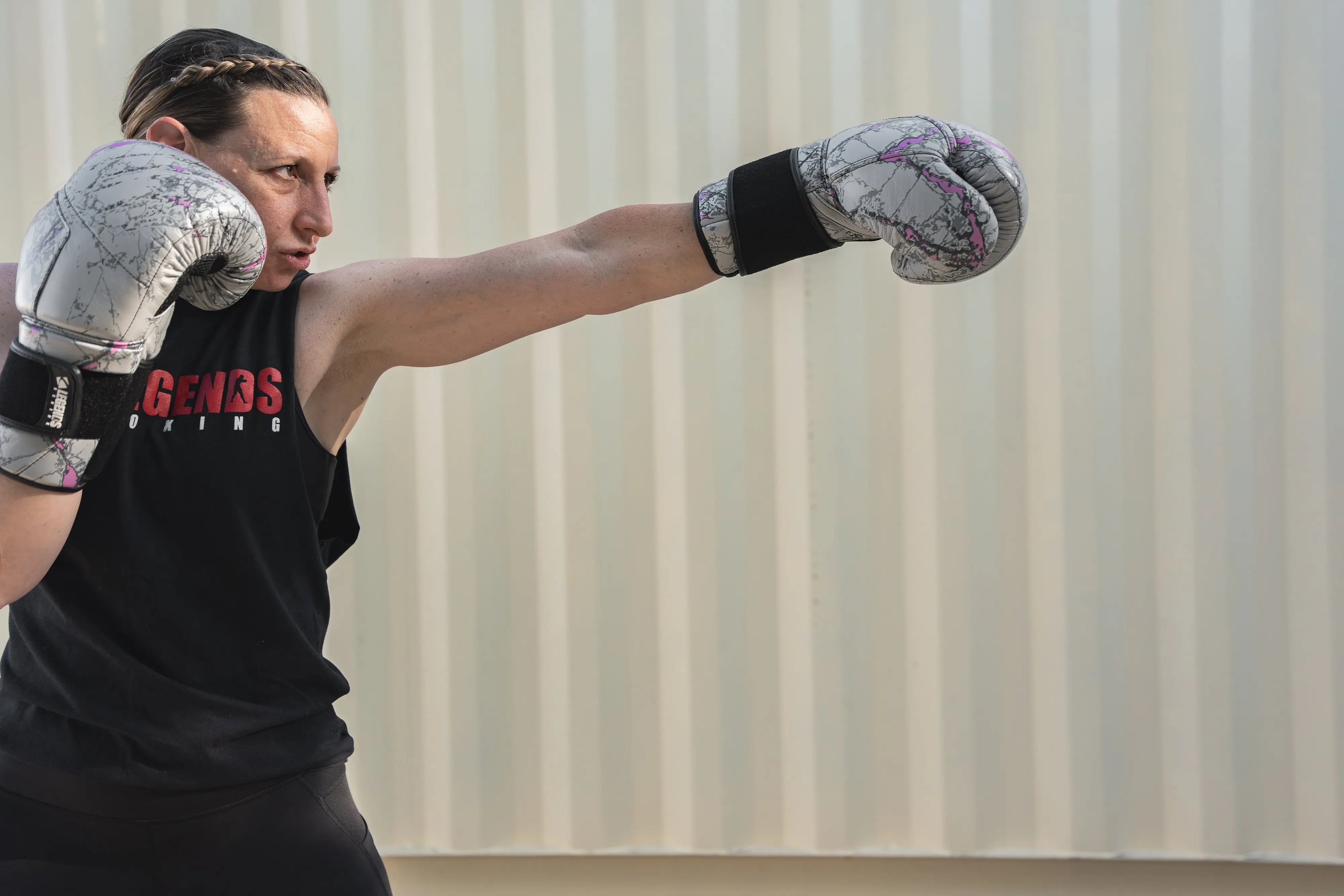 LB Tuff Glove IV Stone Series Mati International