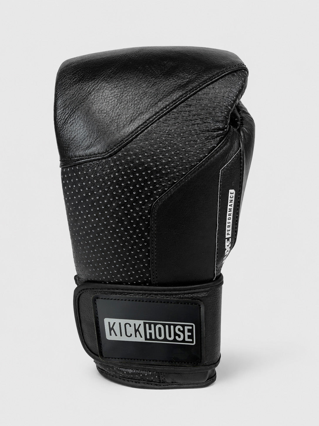 Luxe LTE Boxing Gloves - Blackout Edition