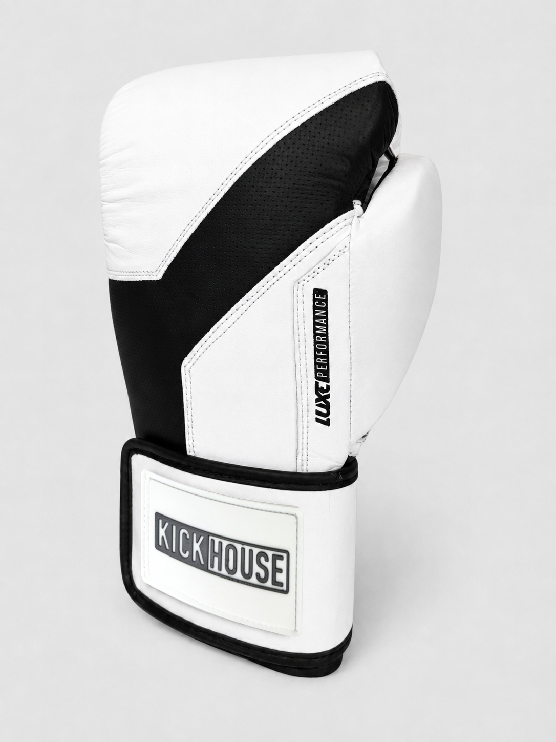 Luxe LTE Series Boxing Gloves - Yin & Yang Edition