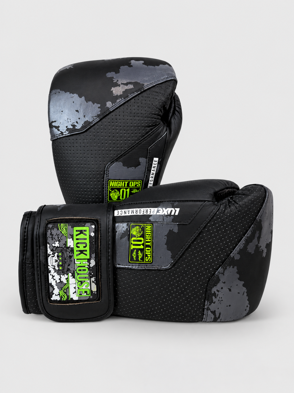 Luxe LTE Series – Smil'n Sam Alvey Patriot Hangar Collection Boxing Gloves