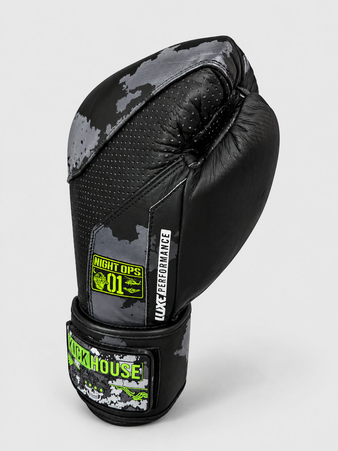 Luxe LTE Series – Smil'n Sam Alvey Patriot Hangar Collection Boxing Gloves