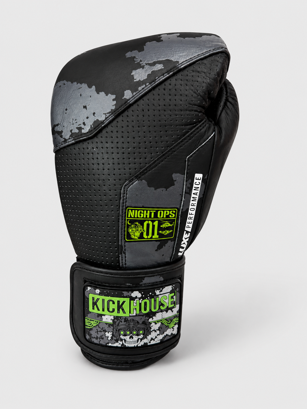 Luxe LTE Series – Smil'n Sam Alvey Patriot Hangar Collection Boxing Gloves